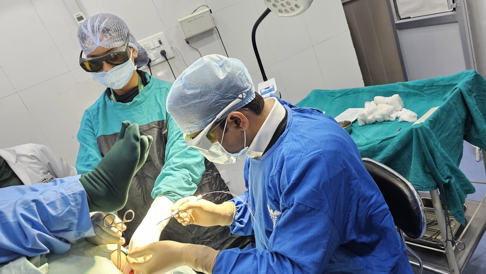 Piles Doctor In Dehradun - Dr Lalit Chaudhry, Best Piles Treatment in Dehradun